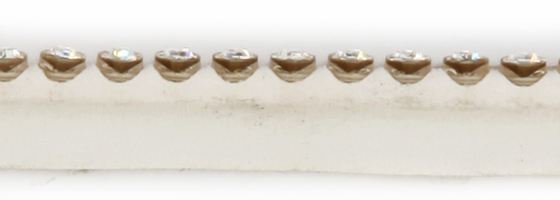Art. PBSS CG210 - Profilo sint. coagulato bucato strass m/m 21